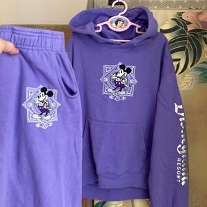 Disney Resorts 100th anniversary mauve embroidered Mickey Mouse sweatsuit sz 13